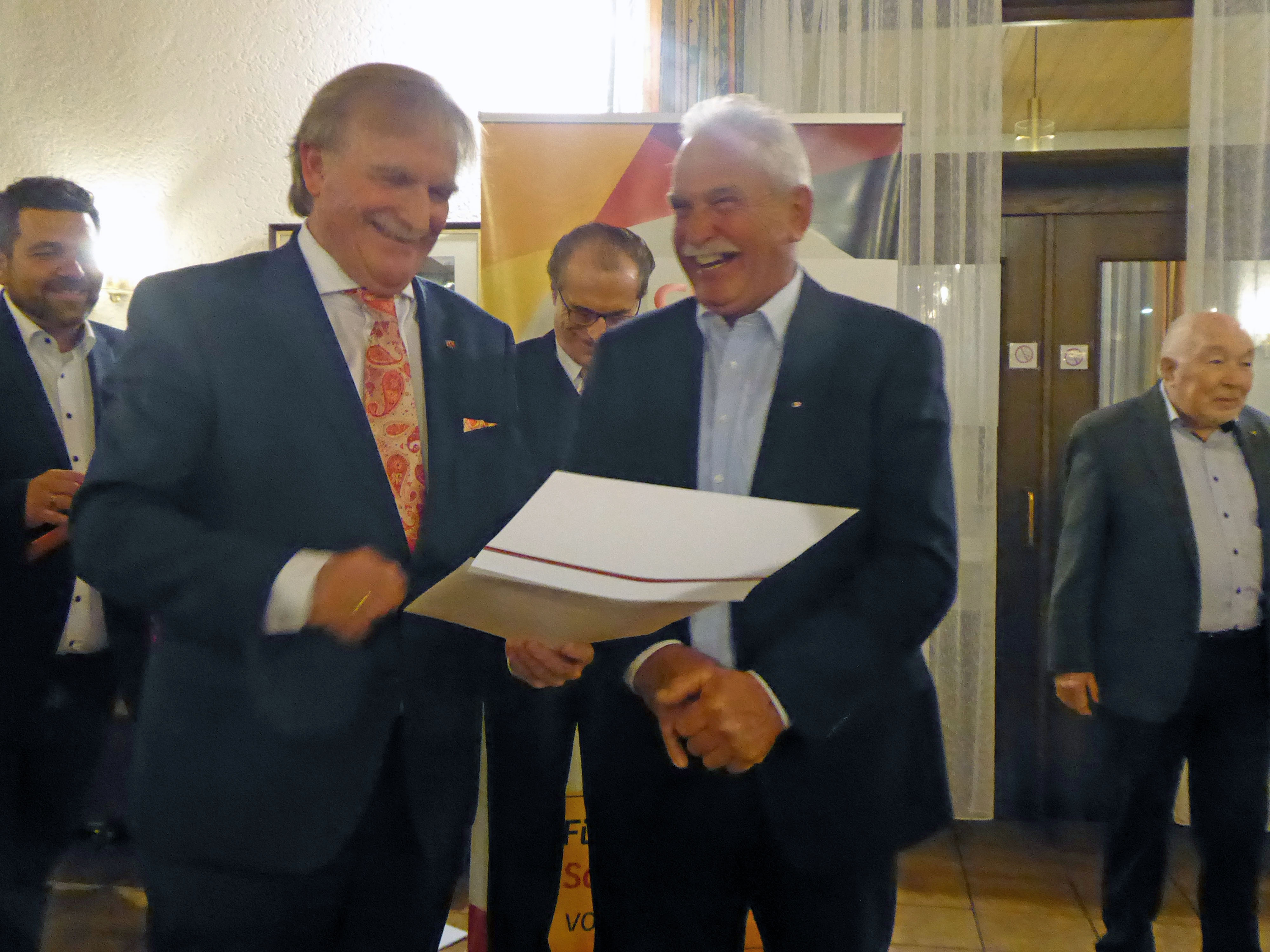 Zur Bildergalerie