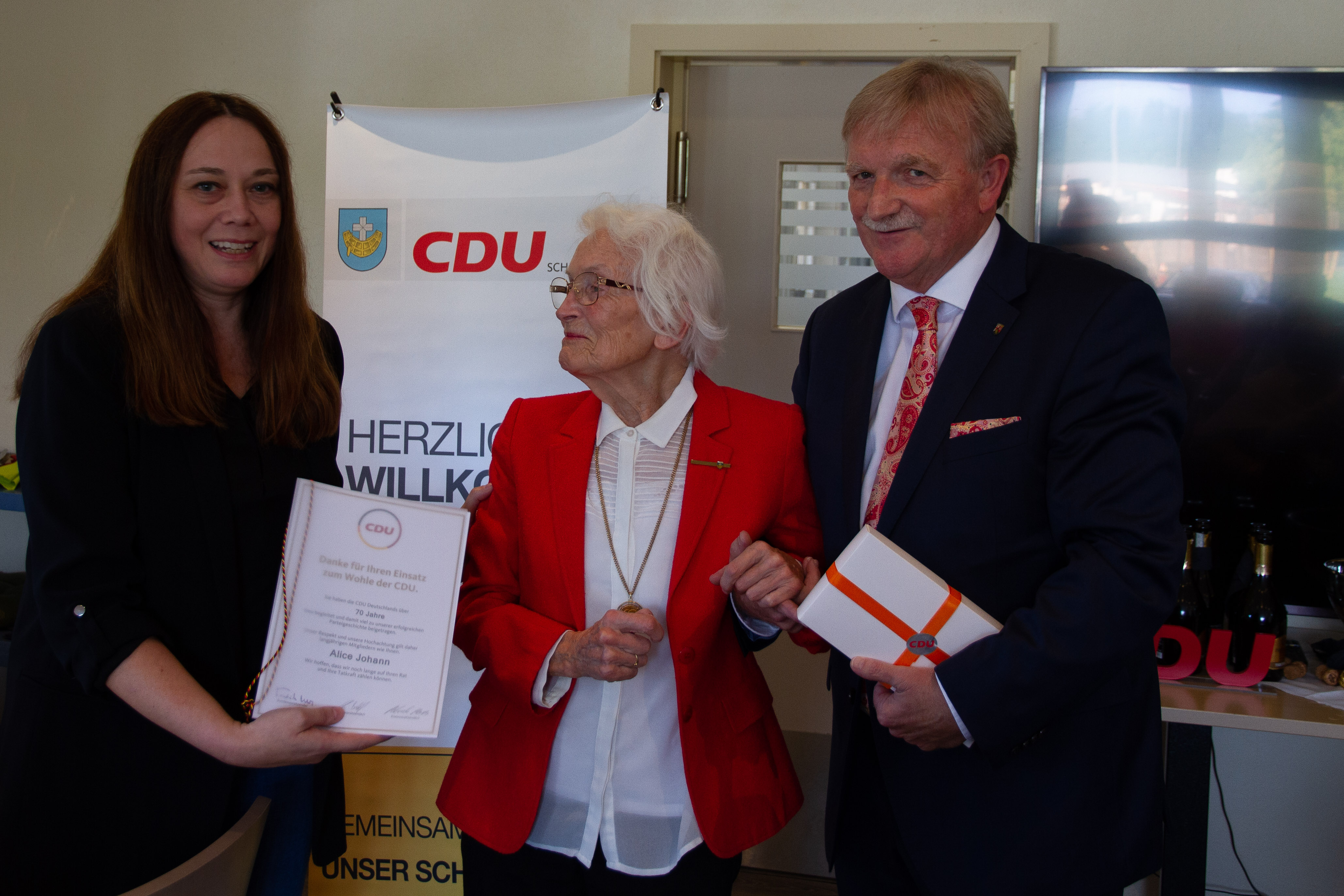 Zur Bildergalerie