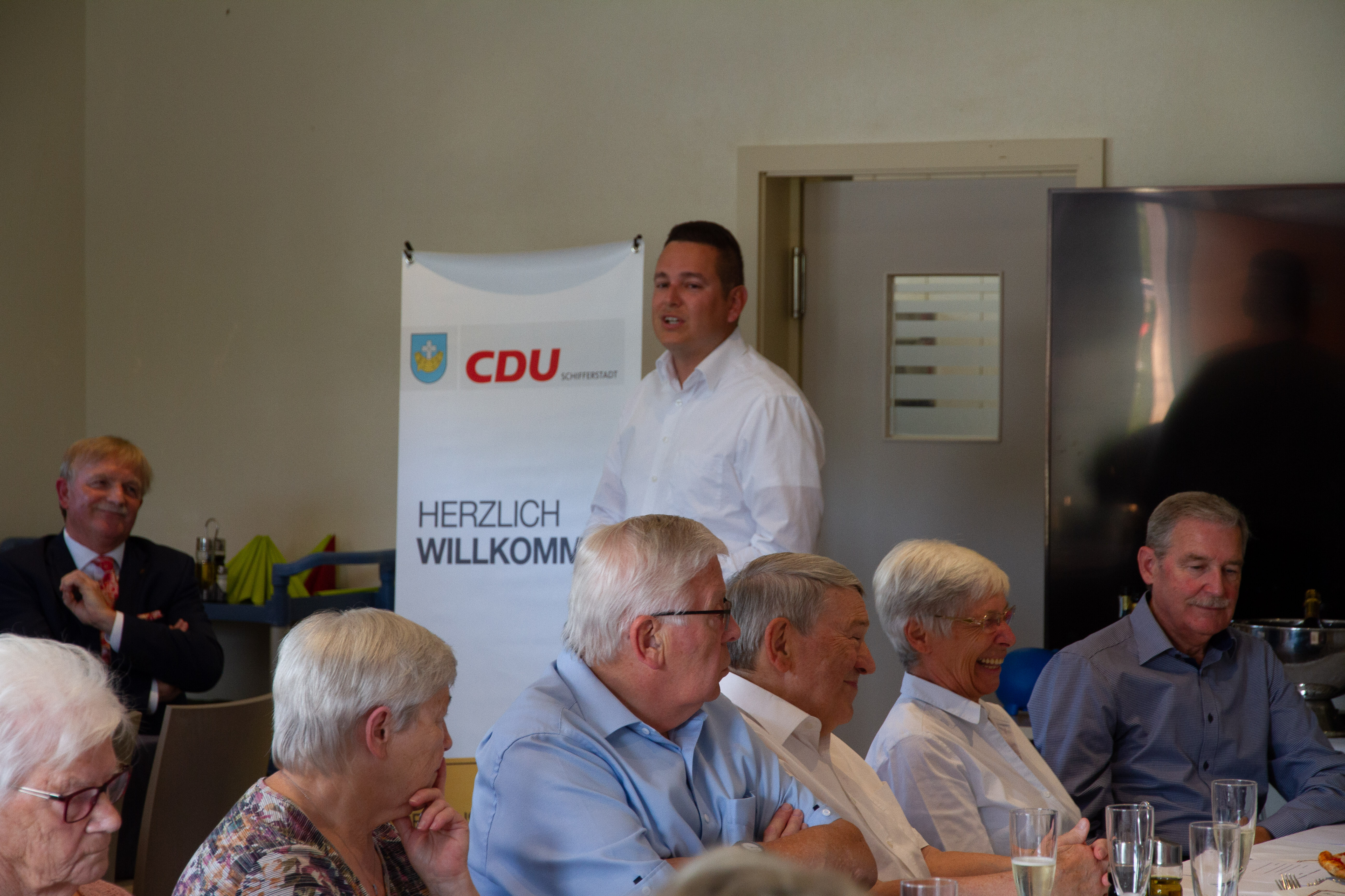 Zur Bildergalerie